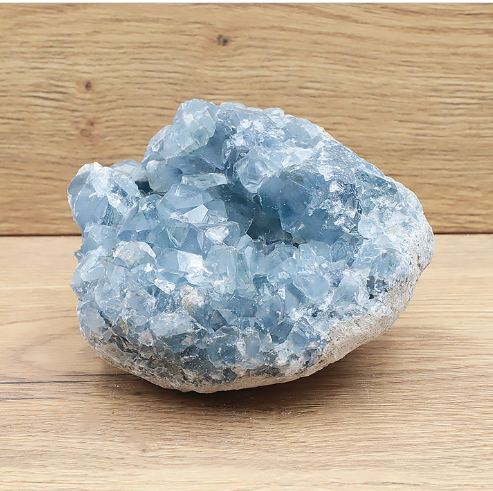 Celestin-Geode „Blue Cathedral“ – Steil aufragende Kristallgrotte in AA-Spitzenqualität (2,010 kg)