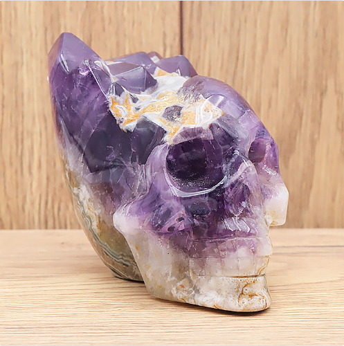 Chevron-Amethyst XXL-Solitär „Purple Majesty“ – Exzellente Skulpturen-Form (880g)