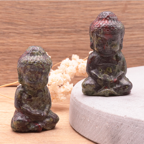 Drachenblut-Jaspis Buddha-Duo „Dragon’s Fire“ – Handgeschnitzte Meditations-Wächter (50 mm)