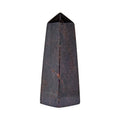 Granat-Obelisk (12 cm) – Historischer „Karfunkel“ für Willenskraft & Fokus
