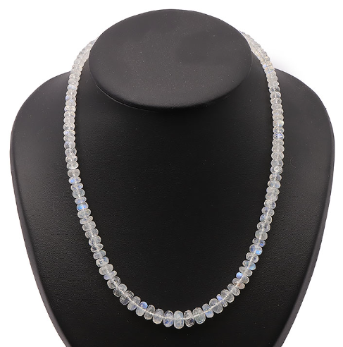 Hochexklusives Mondstein Collier „Lunar Glow“ – 159 Karat