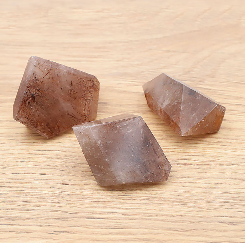 Rutil-Quarz Design-Trio „Crimson Dawn“ – in AA-Spitzenqualität (118 g)