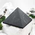 Imperiale Schungit-Pyramide (25 cm / 10 kg) – Monumentales Solitär-Meisterstück & Ultimativer Raumschutz